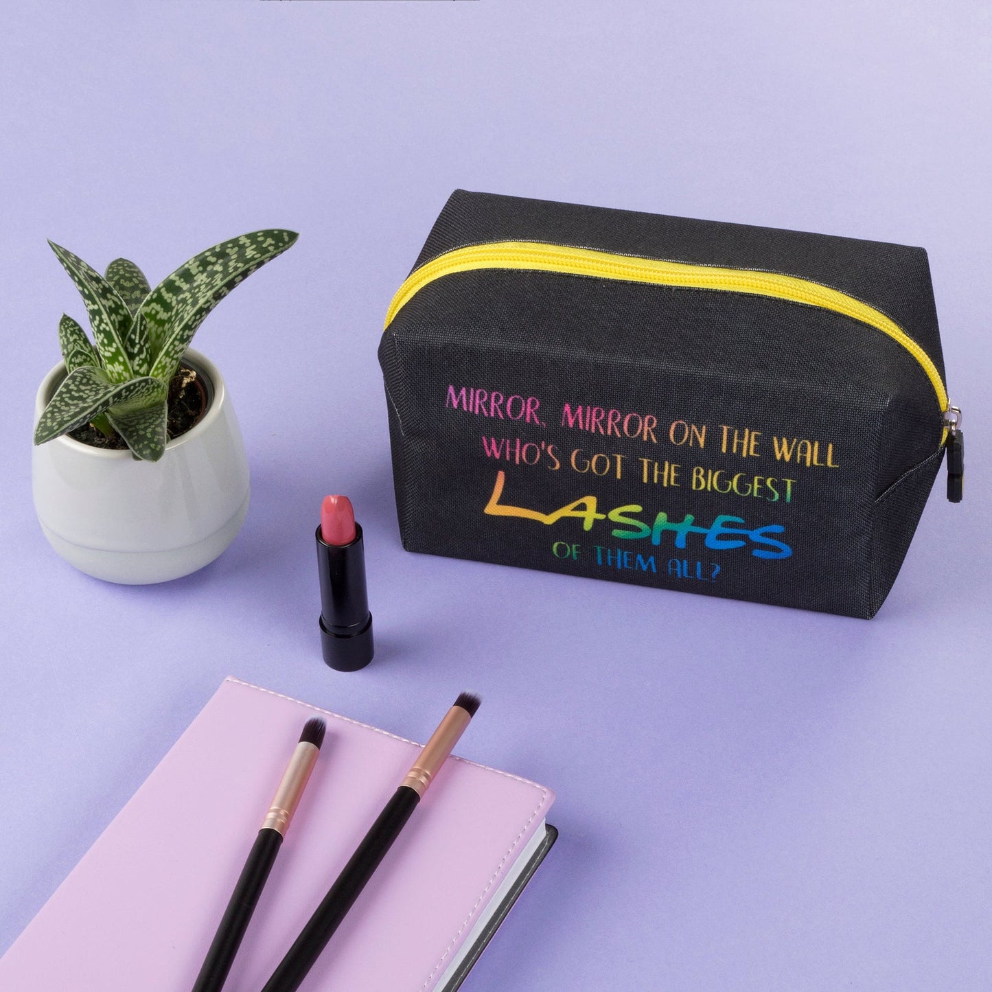Biggest Lashes Trousse scolaire ou de maquillage