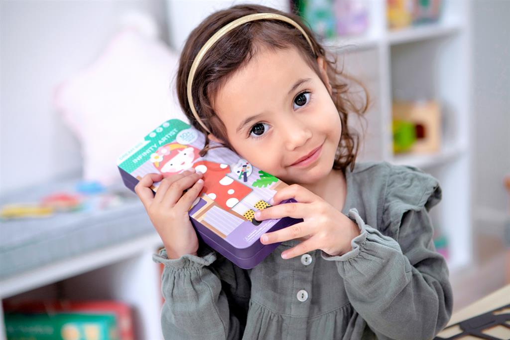 Magnetic Puzzle Box - Artist