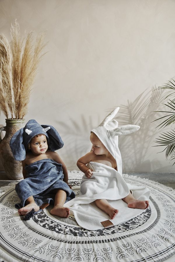 Canilla White Bath Cloak