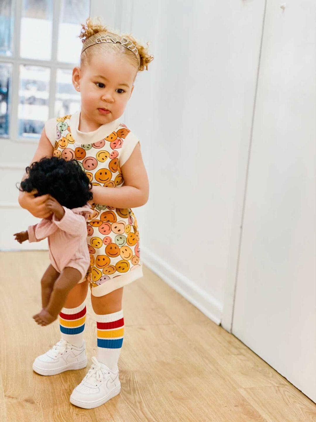 Kindersocken in Primärfarben