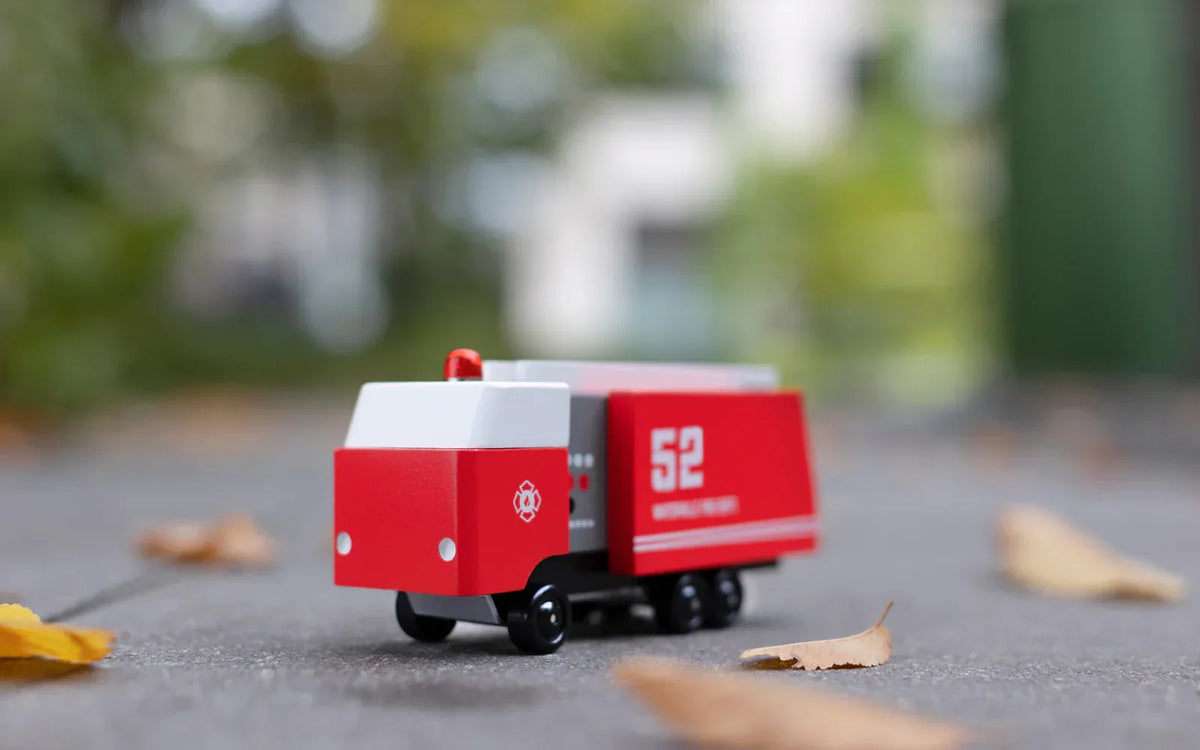 Camion de Pompiers en Bois Candycar World - 52 Waterville Fire Dept. – vue produit 5
