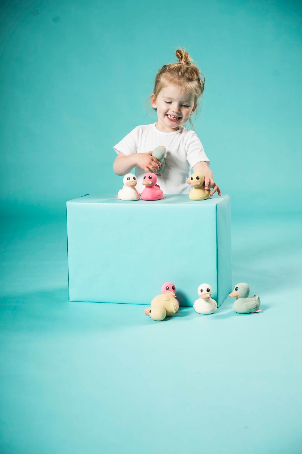 Kawan Weiße Entenfamilie