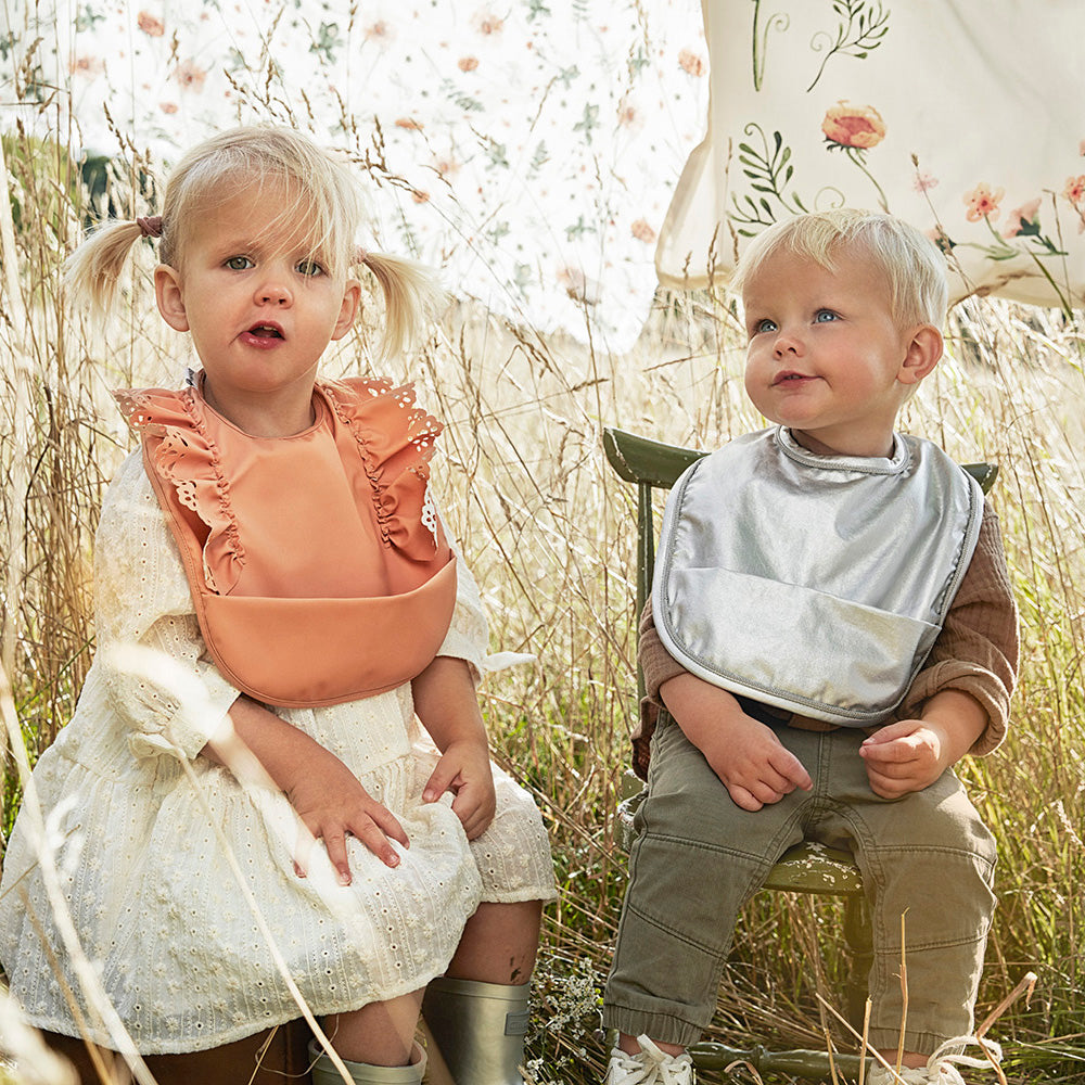 Apricot bib