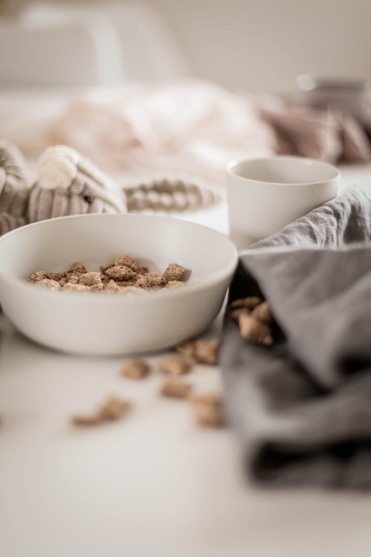 Teller, Tasse, Becher und Besteck aus Bambus von Lille Vilde