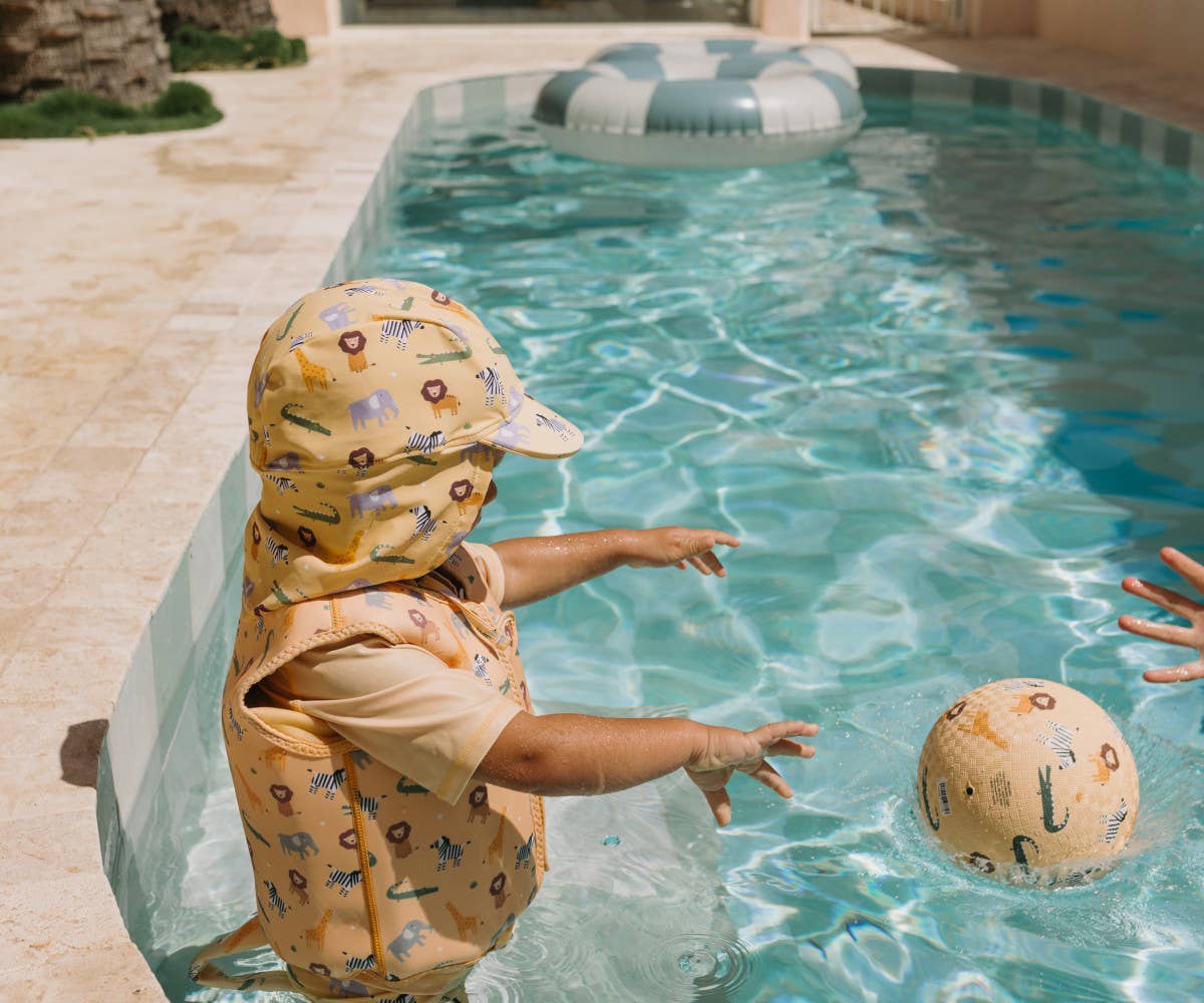 Swimming vest for 2-3 year old wild animals