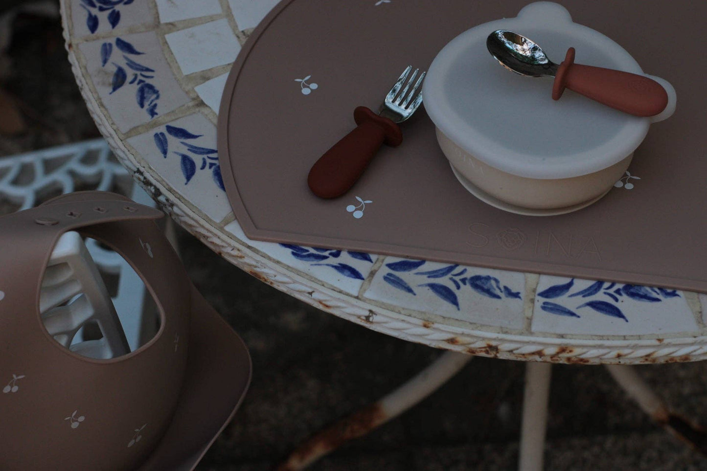 Set de table en silicone Cerises - Taupe