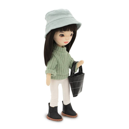 Lilu-Puppe mit grünem Pullover, 32 cm