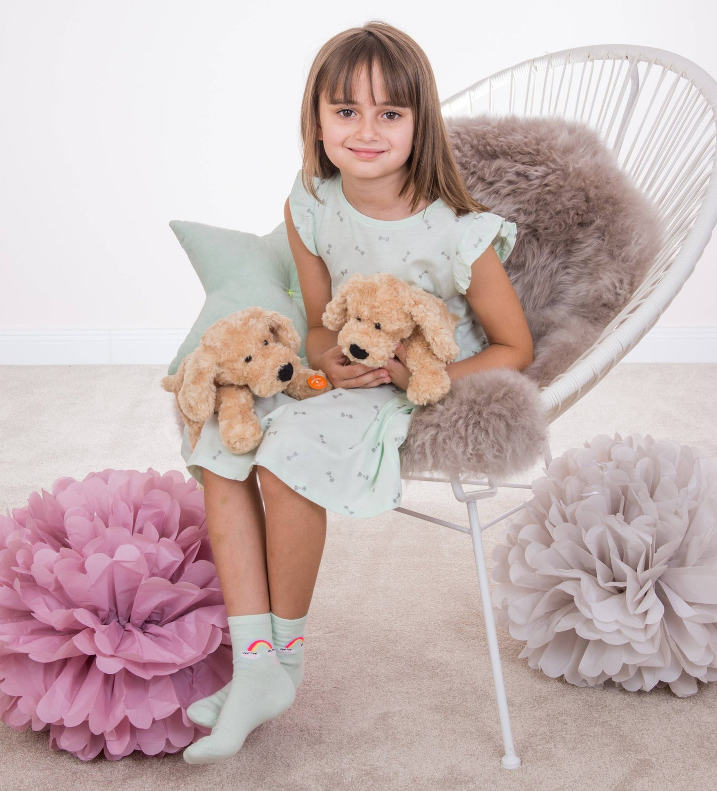 Beiges Hunde-Plüschtier