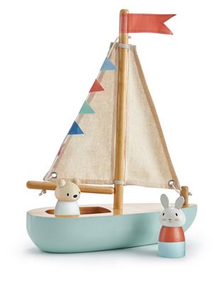 Tender Leaf Premier Âge: BATEAU SAILAWAY 23x8x29,5cm, en bois, en boîte 22,1x12,9x30,3cm, 3+