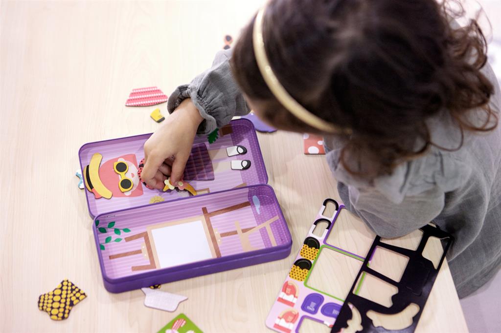 Magnetic Puzzle Box - Artist