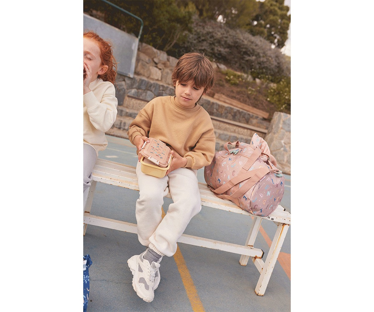 Lustige Bento-Lunchbox mit Alphabet-Buchstaben