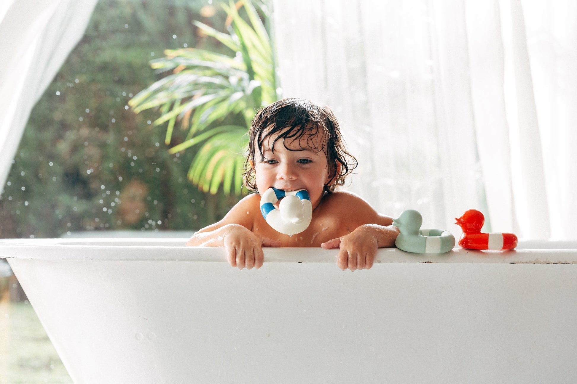 Produit Flo The Floatie Navy Fan