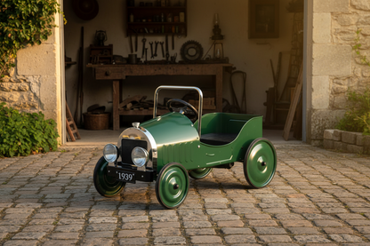 Grünes Tretauto (1939)