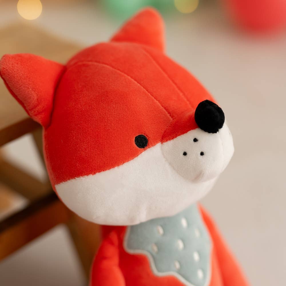 Plüschtier mit orangefarbenem Fuchs