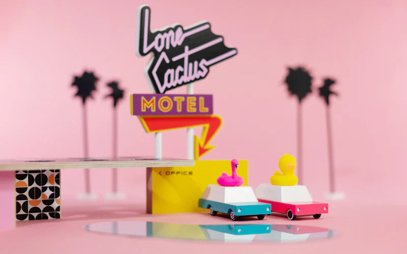 Candycar World Holzauto – Rosa Flamingo