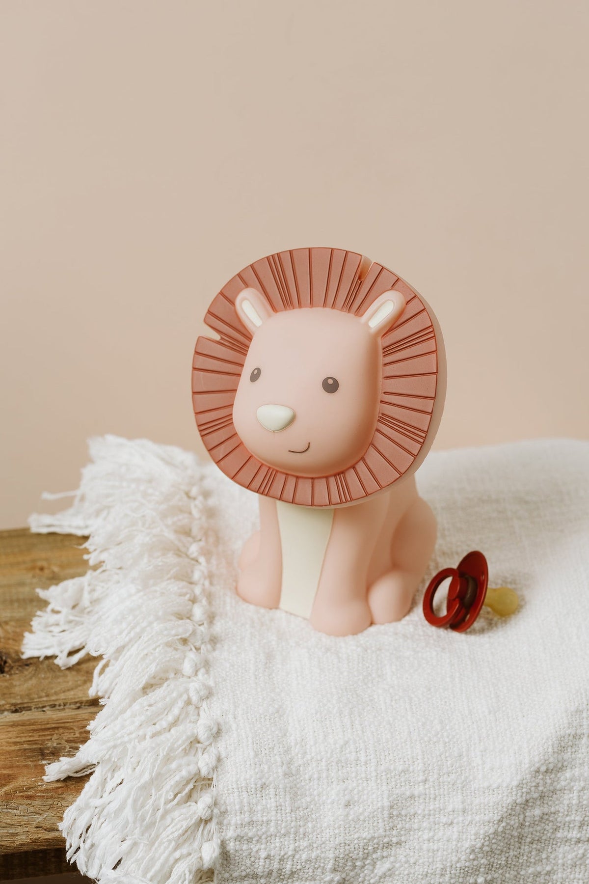 Hakuna rechargeable night light