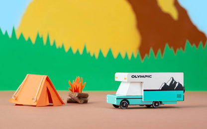 Candycar World Wohnmobil aus Holz – Olympic RV