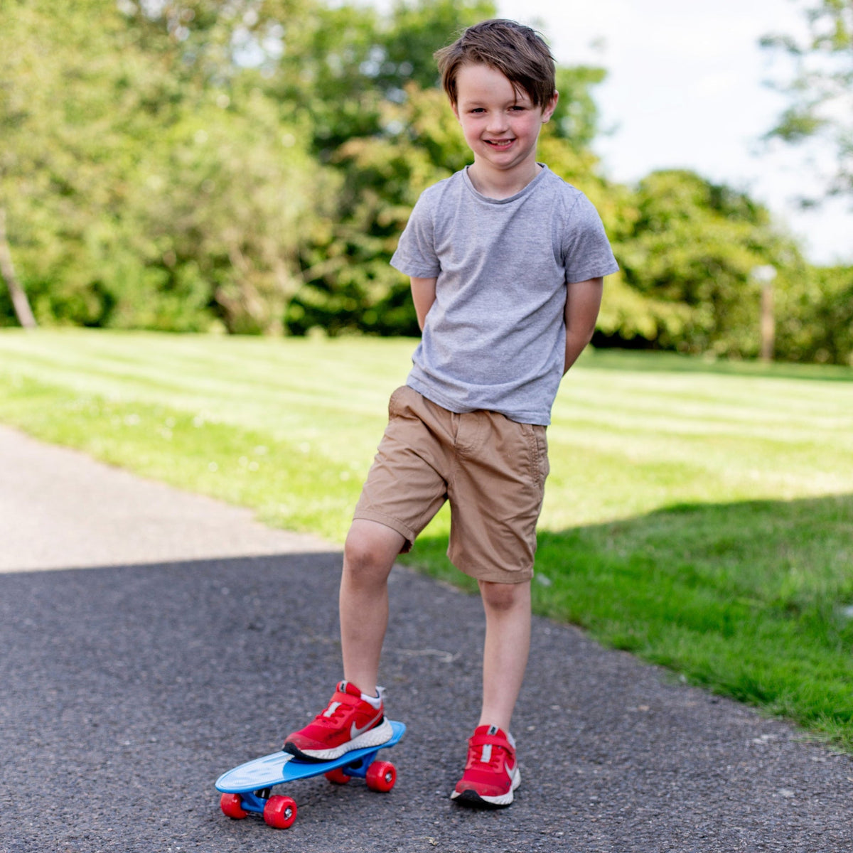 Skateboard en Plastique – 17 × 5 pouces