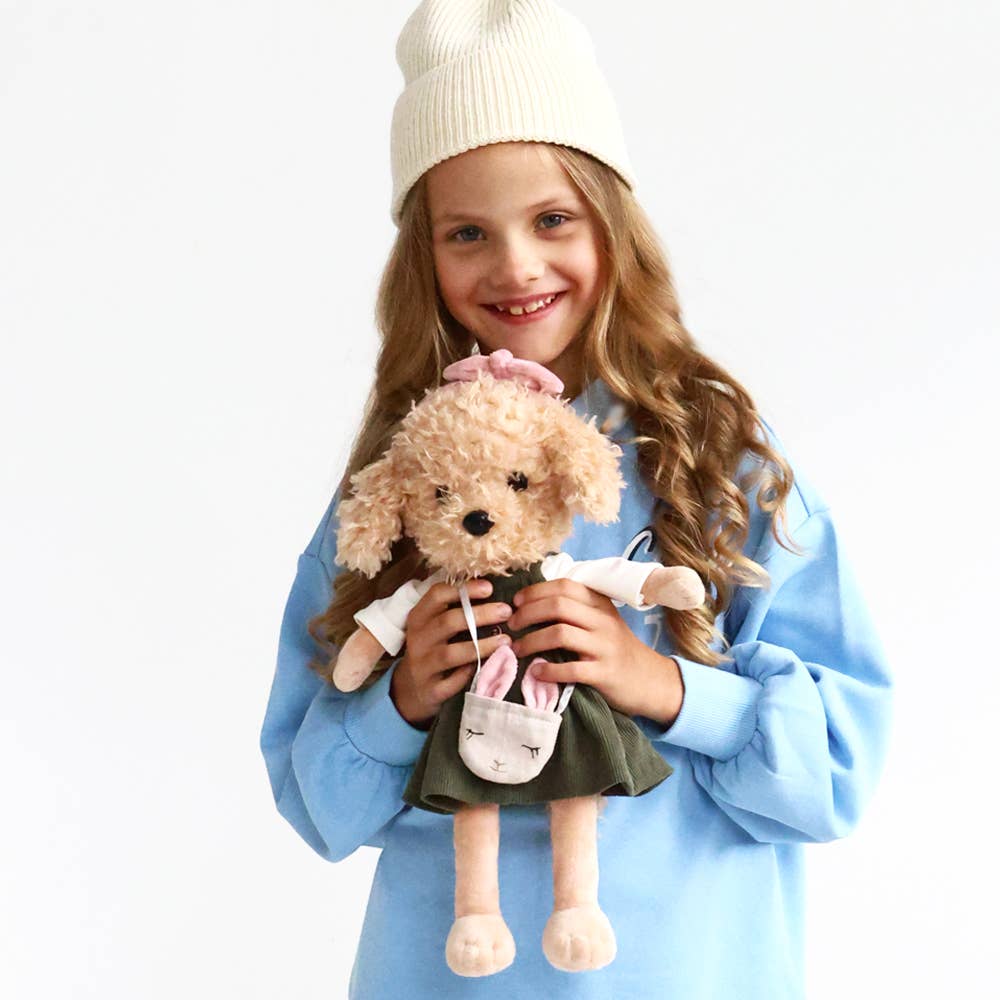 Fendi Lucky Dog Puppe: Reise nach Paris - 38 cm