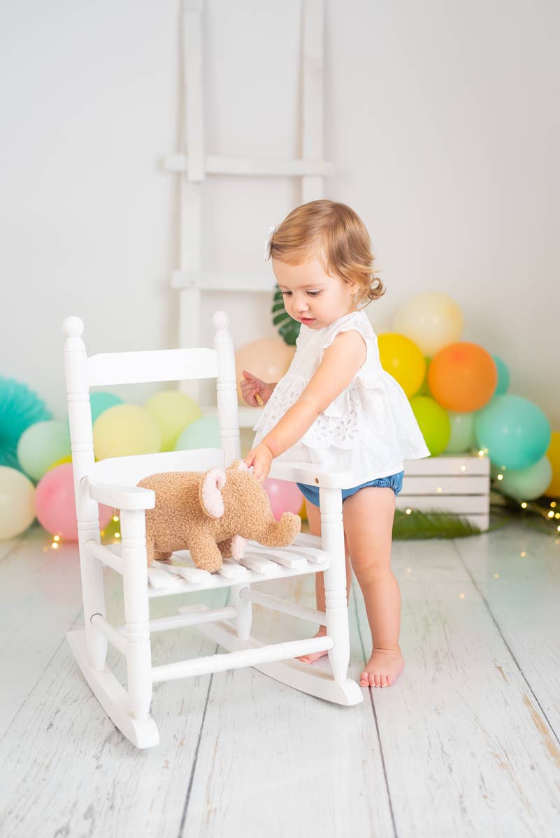 Braunes Babyelefanten-Plüschtier 