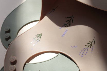 Bavoir en silicone Shayan Lavandes - argile