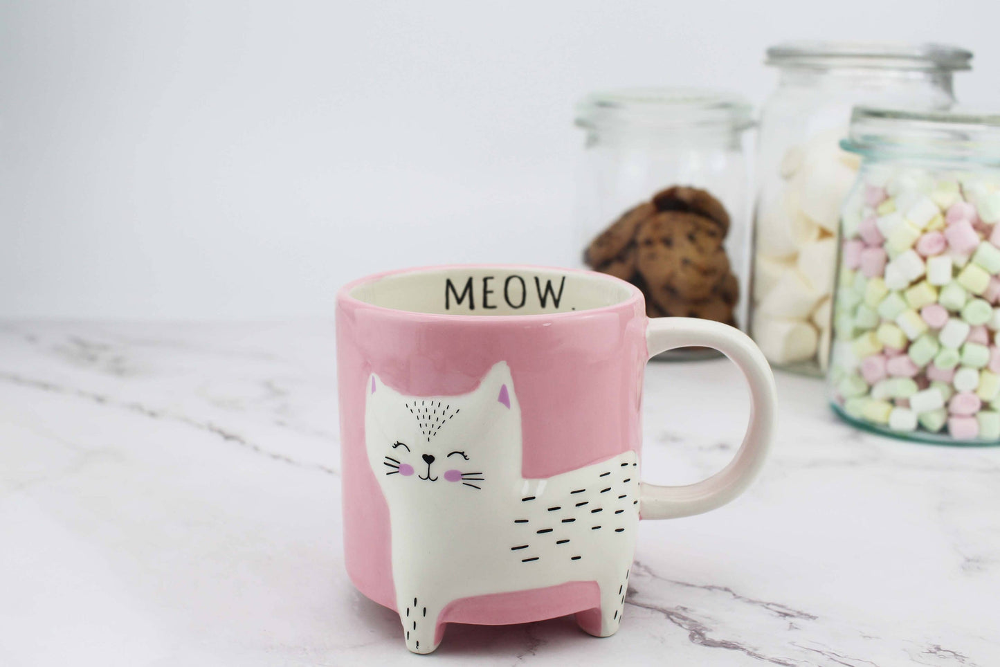 Tasse mit süßer Katze