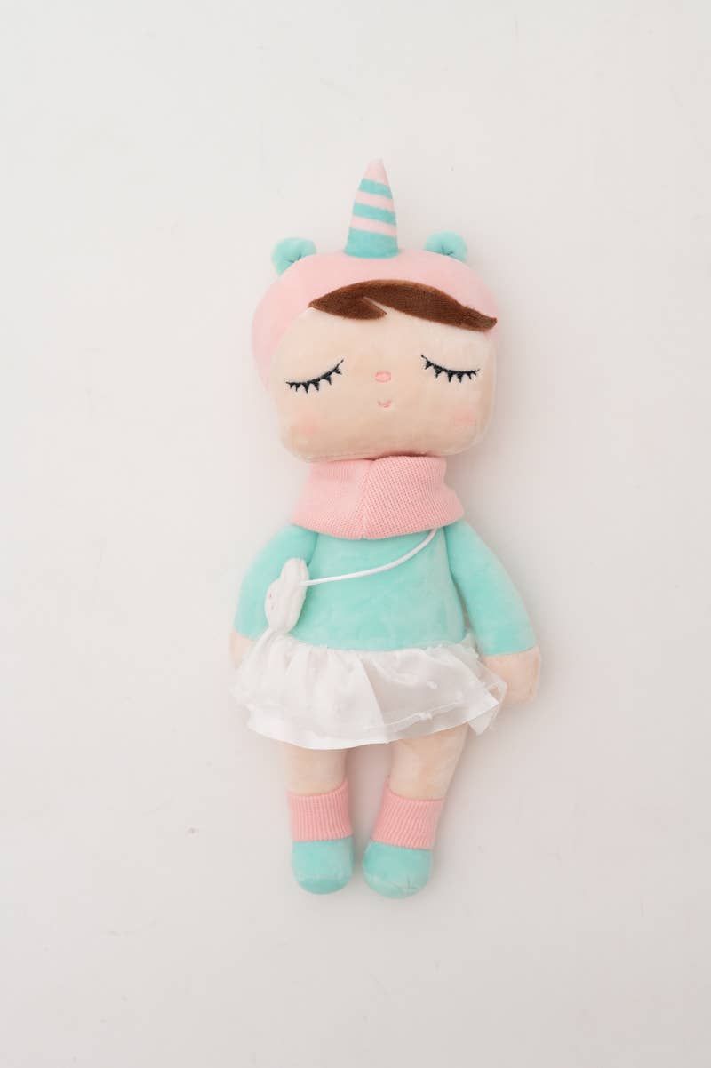 Lili, die Stoff-Einhornpuppe