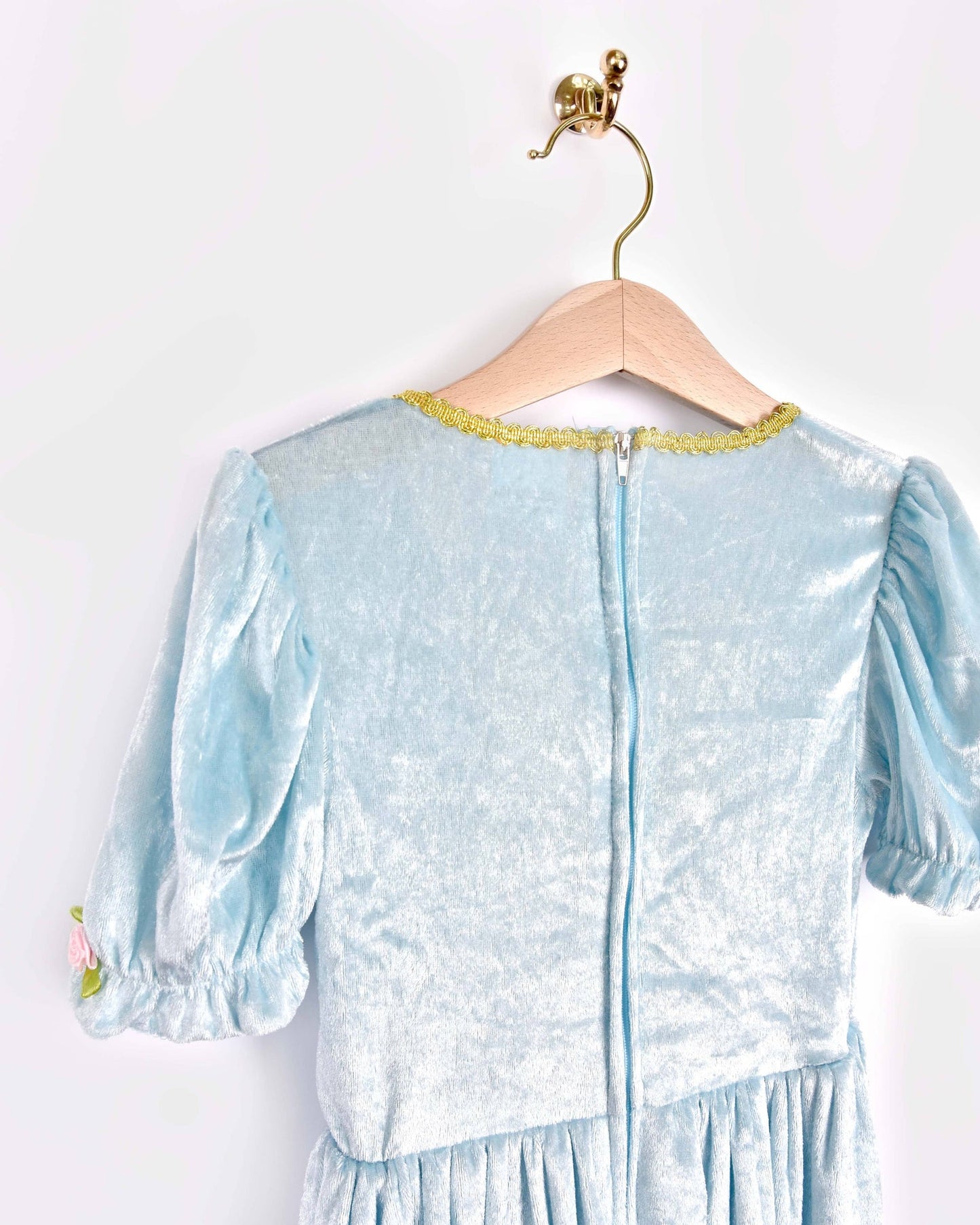 Light blue velvet princess dress size 122-128 cm 6-8 years