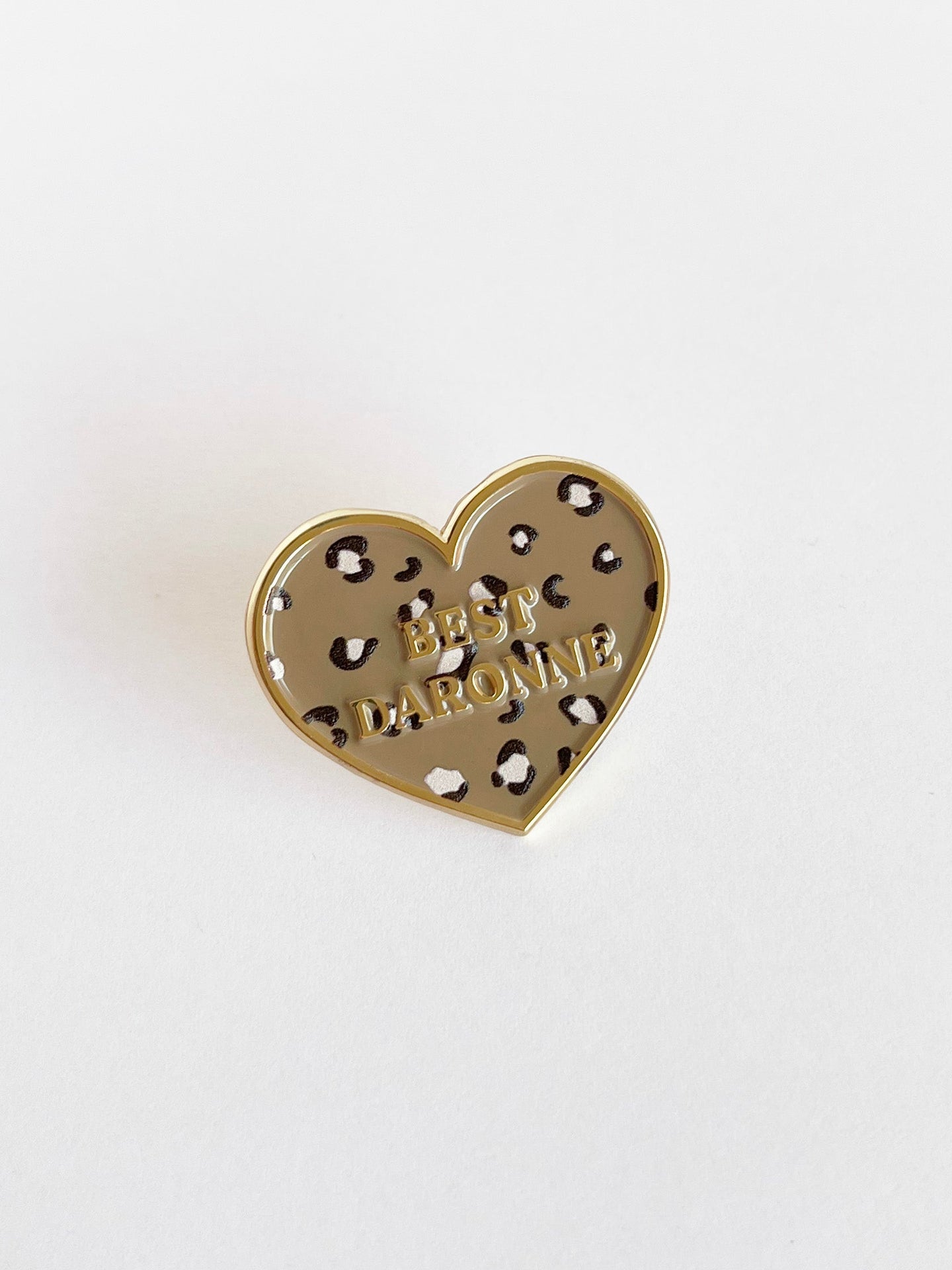 Pin's émaillé - CAPUCINE