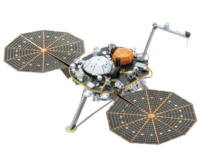 MetalEarth Espace: INSIGHT MARS LANDER 15x5.59x6.35cm, maquette 3D en métal avec 2 feuilles multicolorées, sur carte 12x17cm, 14+